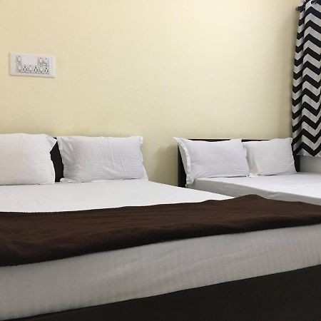 Srirangam Suit Rooms Tiruchirappalli Kültér fotó