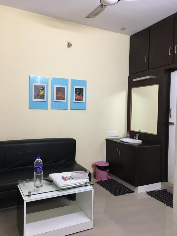 Srirangam Suit Rooms Tiruchirappalli Kültér fotó
